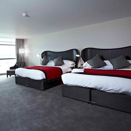 Brooklands Hotel & Spa Weybridge Exterior foto